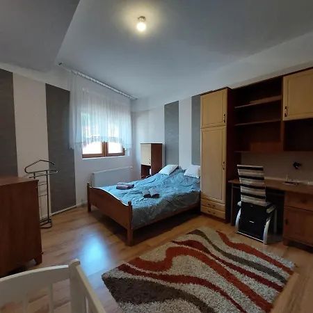Családbarát Vendéglak Szegedi Magánszálláshely 9 Fő Részére, Nagycsaládok és Baráti Társaságok Részére Apartman