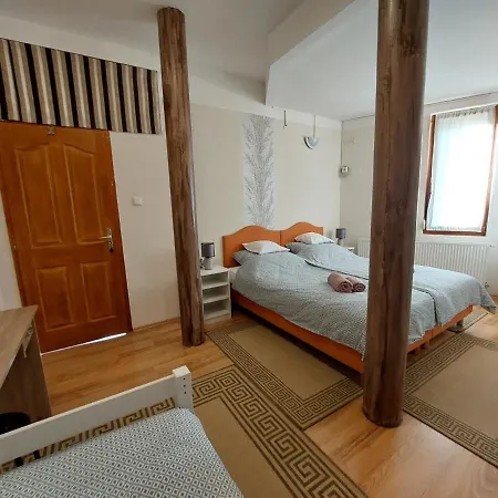 Családbarát Vendéglak Szegedi Magánszálláshely 9 Fő Részére, Nagycsaládok és Baráti Társaságok Részére Apartman Szeged